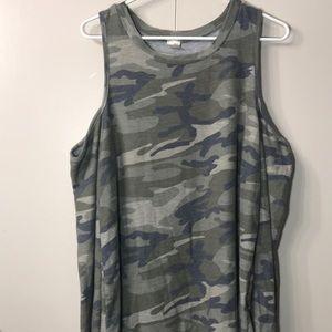 Long sleeve open shoulders